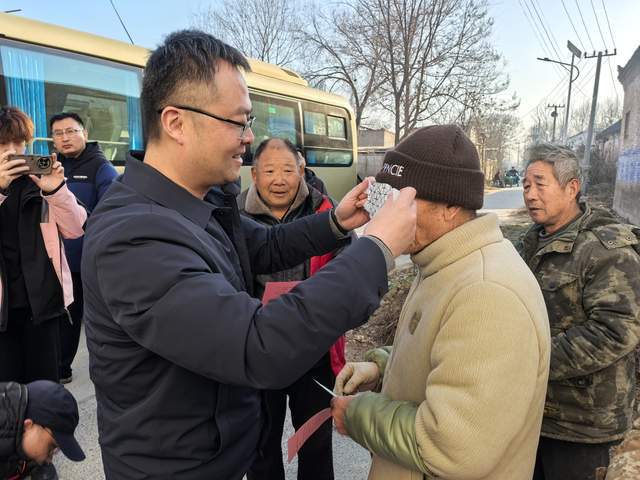 学院医药学院党总支开展主题党日活动ayx爱游戏app河南应用技术职业(图6)