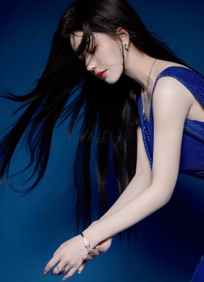 放到女生的坤里动漫观看爱游戏体育男生把坤